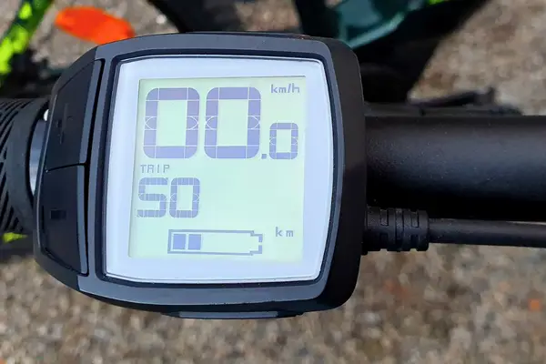Electric bike handlebar digital display