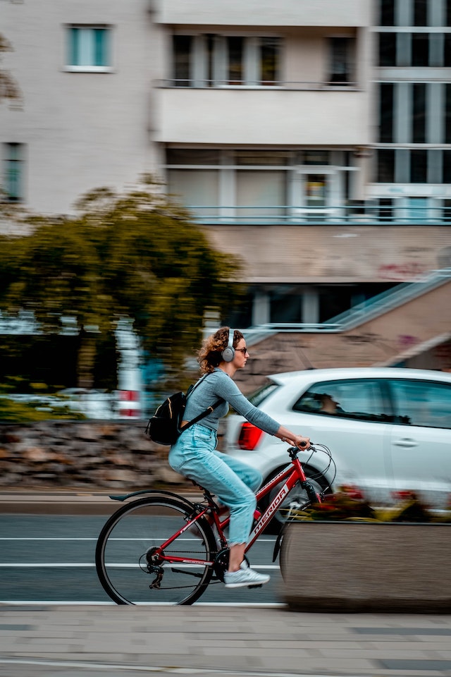 woman riding mtb on the road